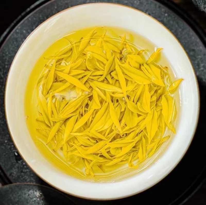 关于一叶兴业 一业富民好山好水出好茶 一芽一叶寄深情的相关内容(2)