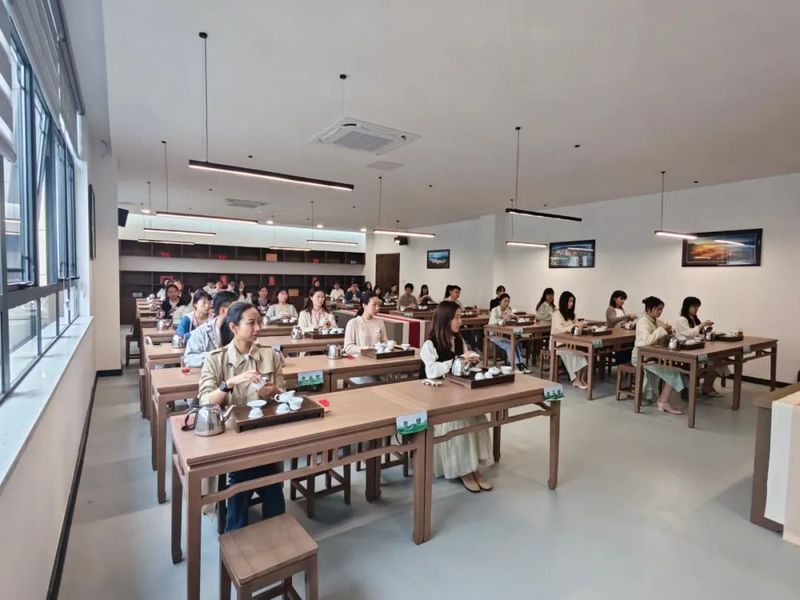 关于祁门县开展祁红形象大使暨茶花香协会会员茶艺初级培训的消息(1)