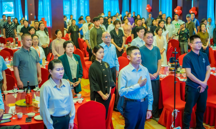 关于中国(济南)“2023齐鲁茶产业高峰论坛暨山东省茶文化学会一届二次会员代表大会”完美闭幕的相关信息(2)