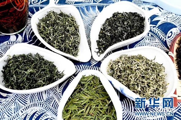 关于贵州省第一届职工职业技能大赛——“朵贝贡茶杯”手工制茶、古树茶加工技能大赛普定赛区落下帷幕的内容(4)