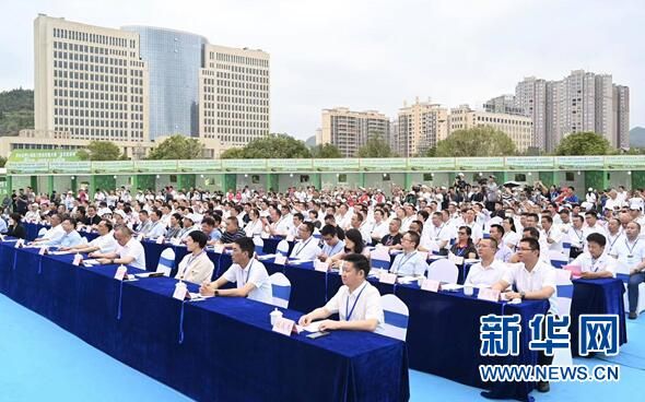 关于贵州省第一届职工职业技能大赛——“朵贝贡茶杯”手工制茶、古树茶加工技能大赛普定赛区落下帷幕的内容(1)