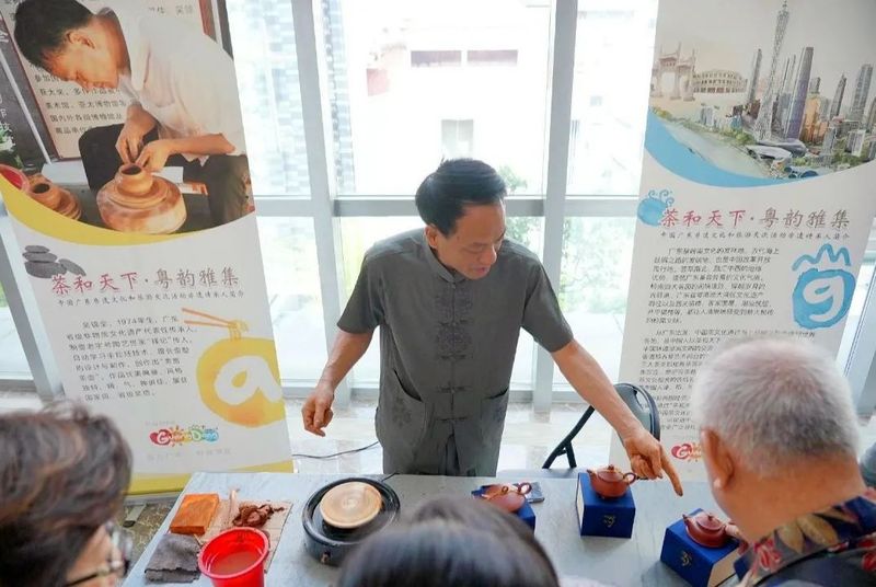 关于潮州非遗亮相新加坡 潮州茶文化引关注的相关内容(1)