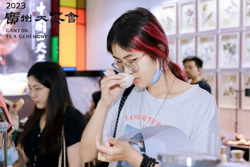 有关于广州大茶会： 品茶达人挑战赛激发茶文化热潮的资讯(6)