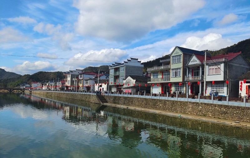 关于安徽省祁门县：“全国百佳深呼吸小城”邀您品饮祁门红茶的消息(2)