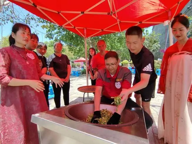 关于国际茶日，宁洱县举办“茶和天下·共享非遗” 主题系列茶文化活动的相关信息(7)