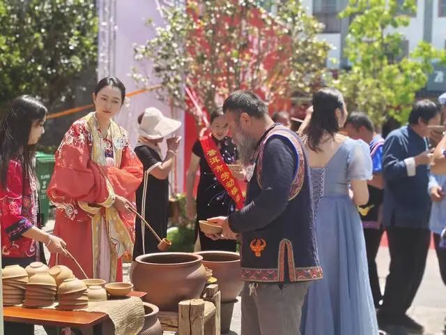 关于国际茶日，宁洱县举办“茶和天下·共享非遗” 主题系列茶文化活动的相关信息(8)