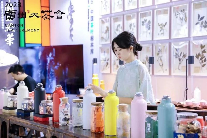 有关于广州大茶会：国潮茶饮快闪区引领茶文化新风尚的信息(2)