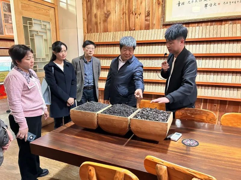 关于做好“三茶”统筹大文章 打造融合发展新业态——西双版纳州政协赴四川、重庆学习考察的最新消息(1)