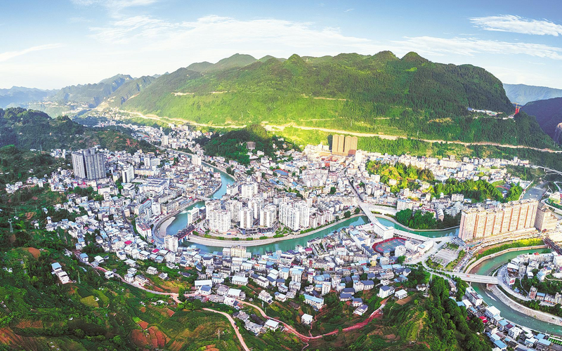 有关于以“全域有机”打造“百亿”茶产业——探秘 ‘一带一路’国际茶叶贸易交流会承办地:湖北鹤峰的相关内容(1)