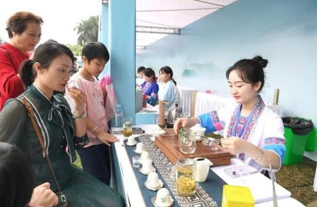 有关于2023年广西国际茶日暨第十五届全民饮茶活动举行的信息(1)