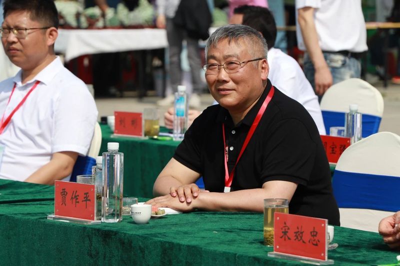 关于苔花如米小 也学杜丹开 —— 信阳市茶文化协会发展侧记的相关内容(2)