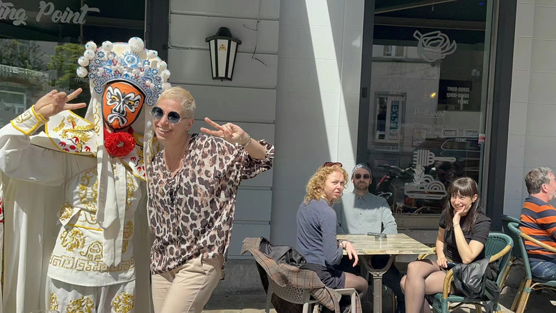 关于“茶和天下·雅集”活动在布鲁塞尔中国文化中心开幕的信息(11)