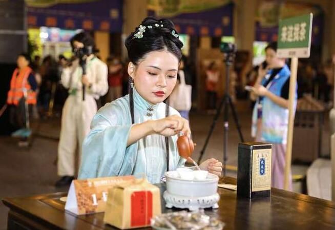 有关于2023潮州工夫茶大会“以茶论道”的新闻