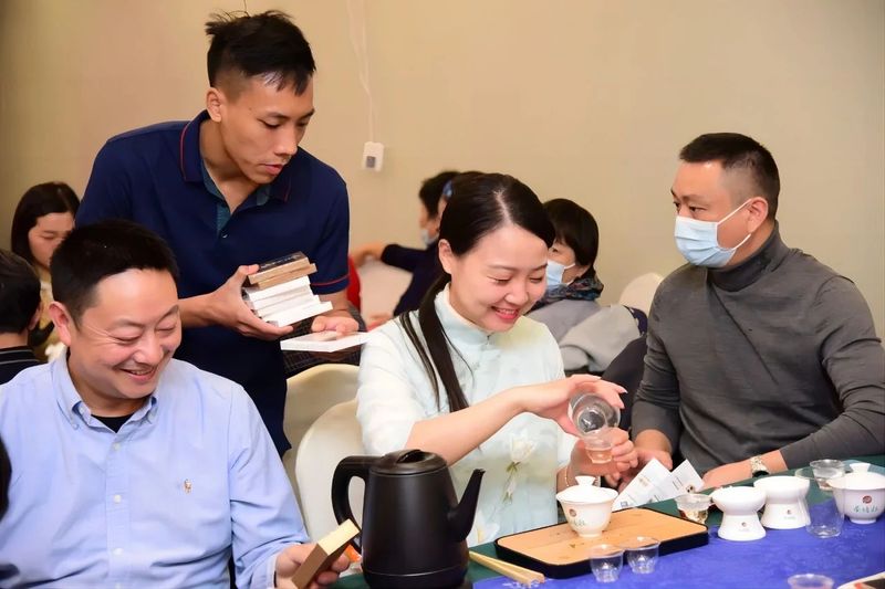 有关于茗流荟聚，共拓国茶品牌未来，2023年“慕茗而来” 武汉专场品鉴会即将开启！的最新消息(2)