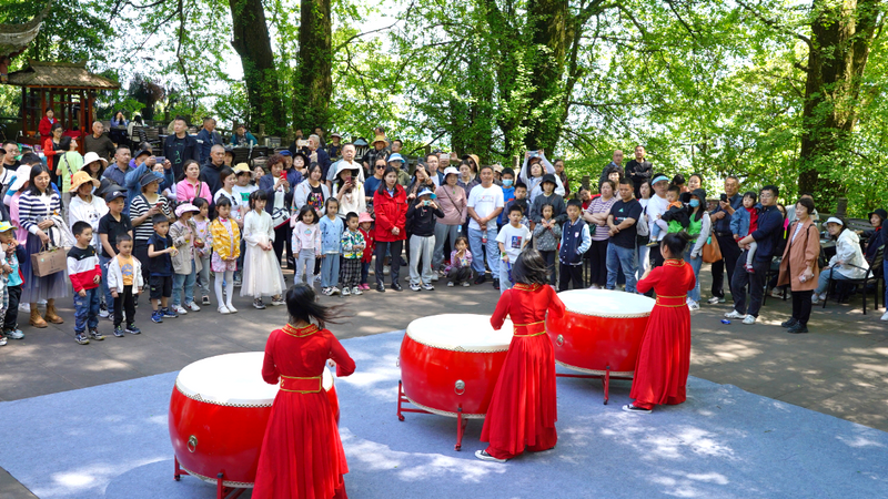 有关于名山区：深化茶旅融合 助推乡村振兴的内容(3)