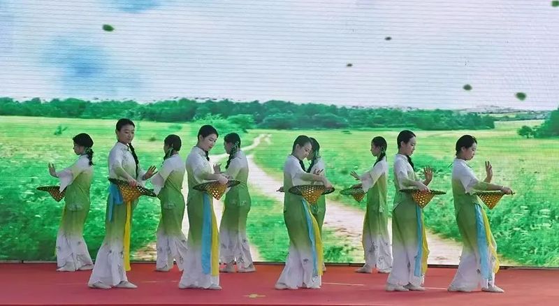 有关于第四届正山小种光泽红茶品鉴会暨核心经销商大会举办的新闻(6)