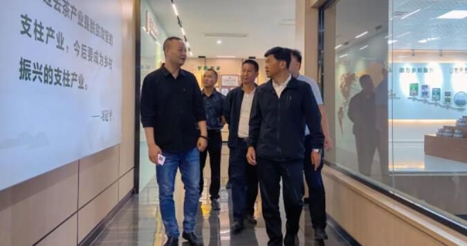 有关于何胜富率队赴四川等地开展茶产业专项招商考察的新闻