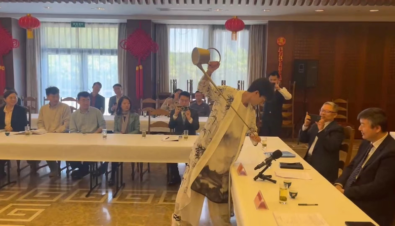 有关于四川青年茶人欧盟使团开讲茶文化的相关内容(5)