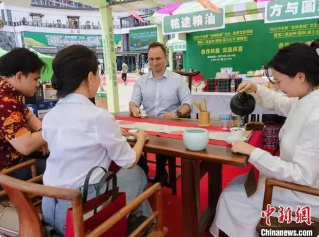 有关于“一片叶子”的中东欧展望：中国茶何以跨界合作？的资讯(2)