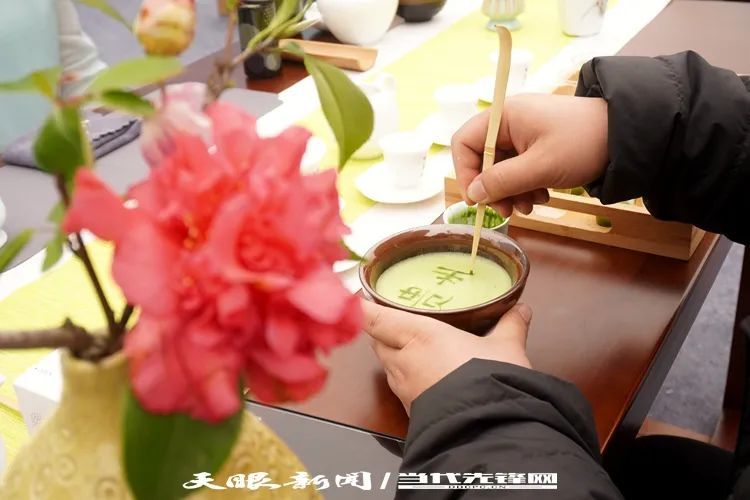 关于《农民日报》关注贵州茶产业发展的消息(8)