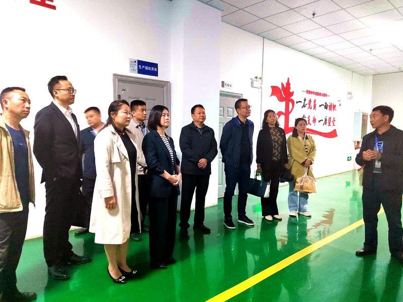 有关于贵州省湄潭县获评“红茶重点产区”！游海燕代表湄潭县领取荣誉奖牌的最新消息(2)