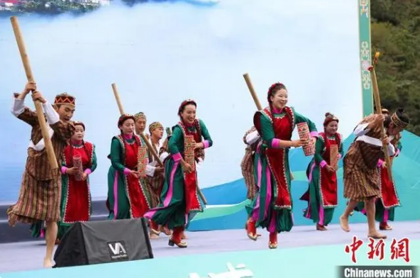 关于打造“茶旅”名片 西藏墨脱首届茶文化旅游季开幕 的最新消息(1)