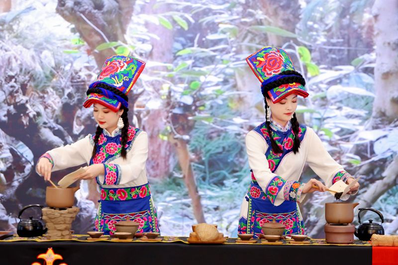 有关于民族风，中国茶；中国茶，世界品——首届民族茶艺大赛在景宁畲族自治县举行的资讯(37)