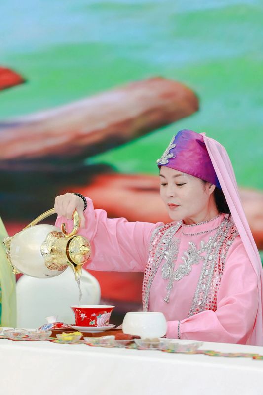 有关于民族风，中国茶；中国茶，世界品——首届民族茶艺大赛在景宁畲族自治县举行的资讯(33)