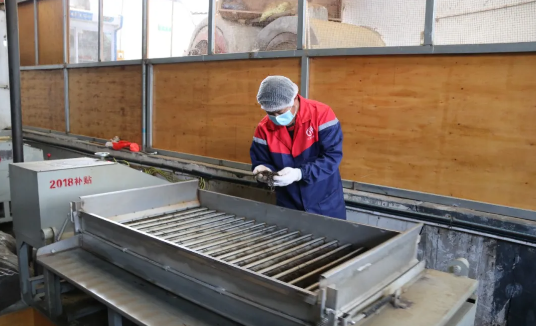 关于小湾镇正义村：搭建村企“连心桥” 谱写茶乡“共富曲”的最新消息(2)