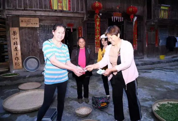 有关于东安：兴茶富民产业旺的最新消息(8)