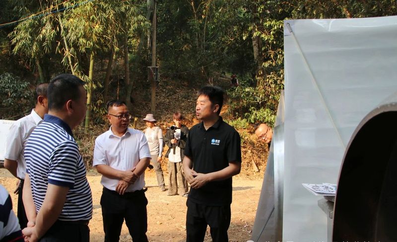 关于春绘勐海 共享茶香，勐海县格朗和乡南糯山古茶山春茶开采节举行的新闻(8)