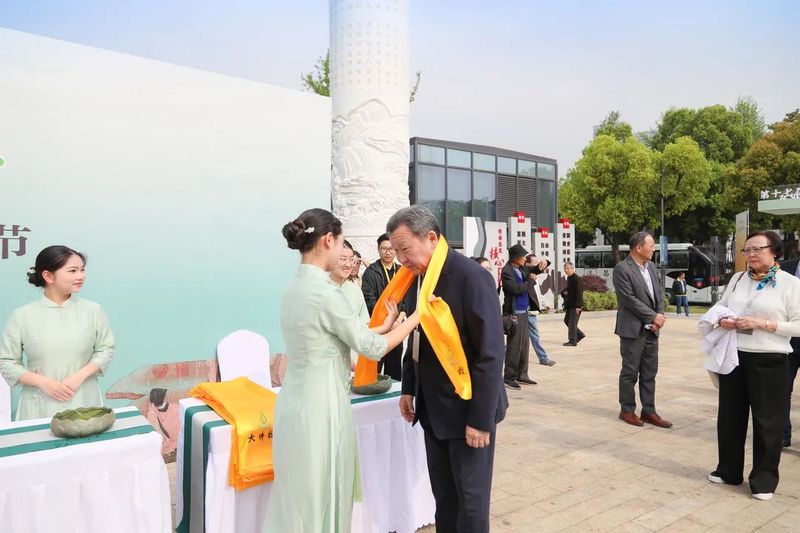 有关于海内外宾客都点赞 这个地方的茶香你值得拥有！的最新消息(2)