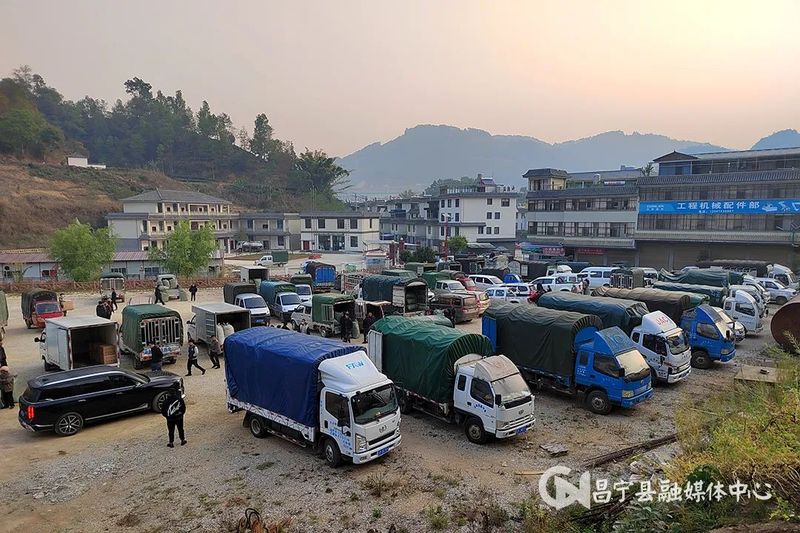 关于昌宁温泉：春茶交易市场进入旺季的内容