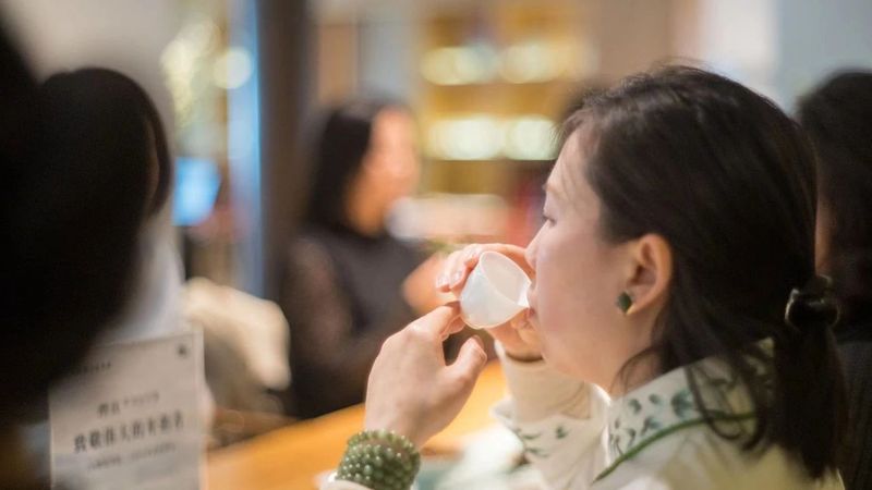 有关于三饮茶会遇见蒙顶山茶,蒙顶甘露走进星级茶馆在浣月美学空间举行的消息(12)