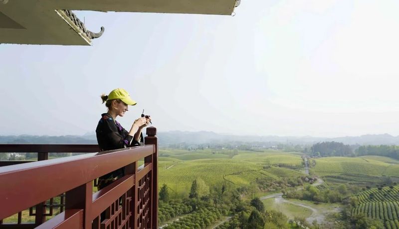 有关于“守护蓝色星球·国际青年贵州行”参访活动走进湄潭的资讯(4)