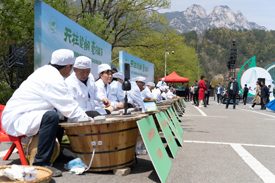 关于2023安徽潜山茶旅文化节暨第二届天柱剑毫斗茶赛成功举办的消息(10)