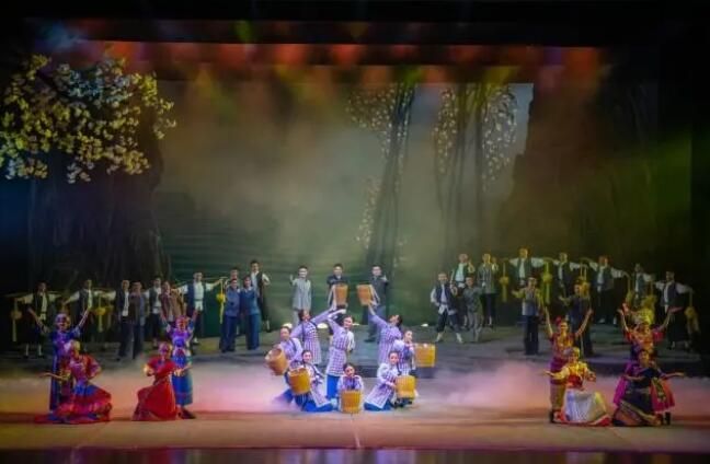 关于单日交易量达20余万公斤!绍兴新昌大佛龙井茶文化节带动茶叶产销两旺的相关信息(1)