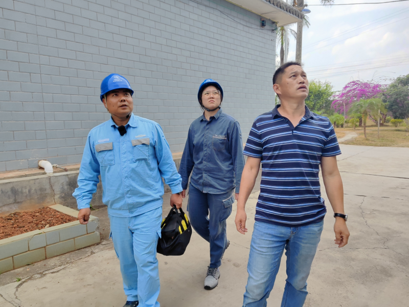 关于万亩茶园里“变”出一个“铁巨人”，它的作用是……的最新消息(6)