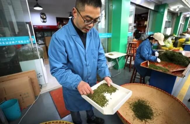 有关于千岛湖春茶交易额突破10亿元的资讯(2)