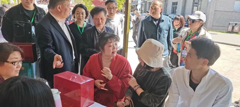 有关于春意浓 摘新绿 庐山云雾茶“开采节”正式拉开序幕的相关信息(5)