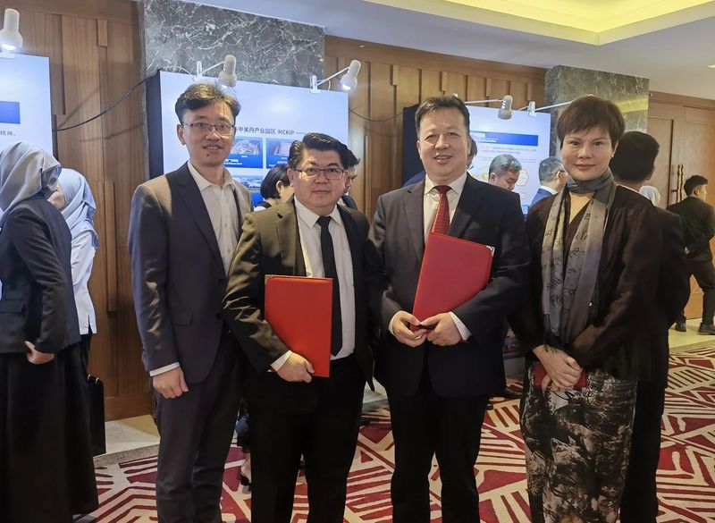 关于加快推动桂茶对外经贸合作 携手促进两地茶产业发展——广西供销·广西梧州茶厂有限公司与马来西亚六堡茶协会签署战略合作协(1)