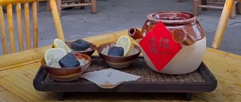 关于夏季版围炉烤茶出现了？广东正在流行“沙煲柠檬茶”的相关信息