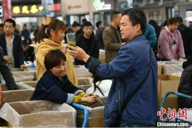 有关于四川名山：世界茶都茶叶交易市场交易火爆的最新消息(1)