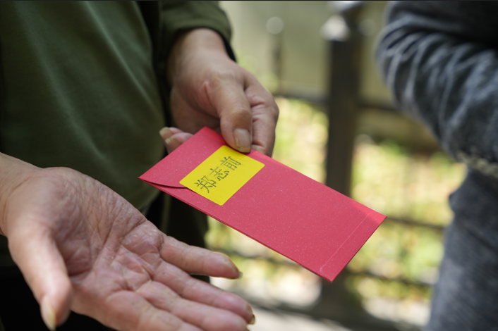 有关于一年一年春茶季，一锅一锅龙井香：卢正浩百人炒茶团手工炒茶圆满结束的资讯(3)