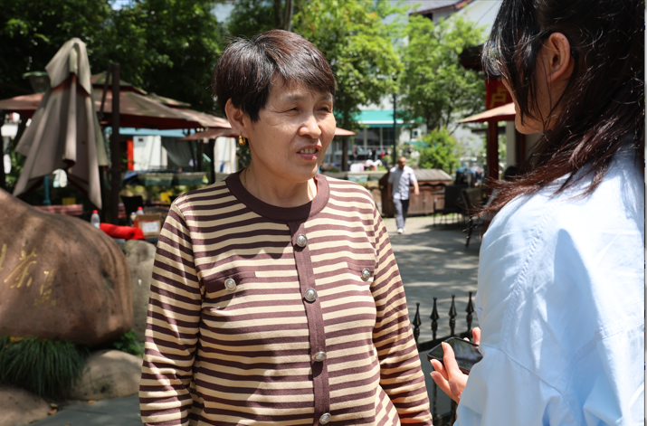 有关于一年一年春茶季，一锅一锅龙井香：卢正浩百人炒茶团手工炒茶圆满结束的资讯(9)