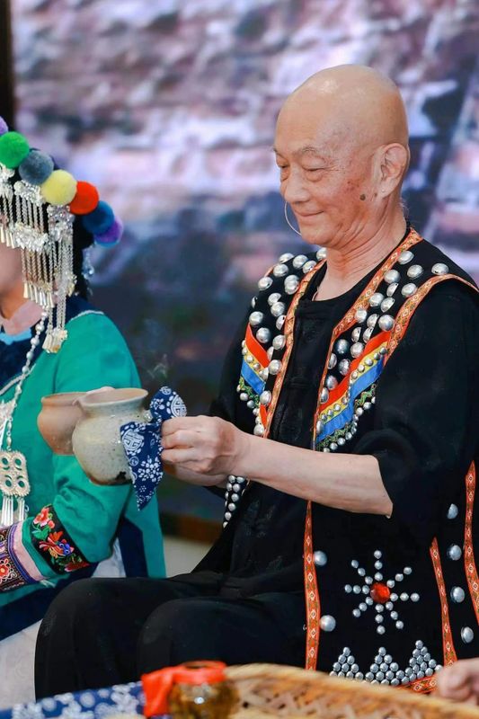 关于景东县无量山彝族烤茶获首届民族茶艺大赛银奖！的资讯(11)