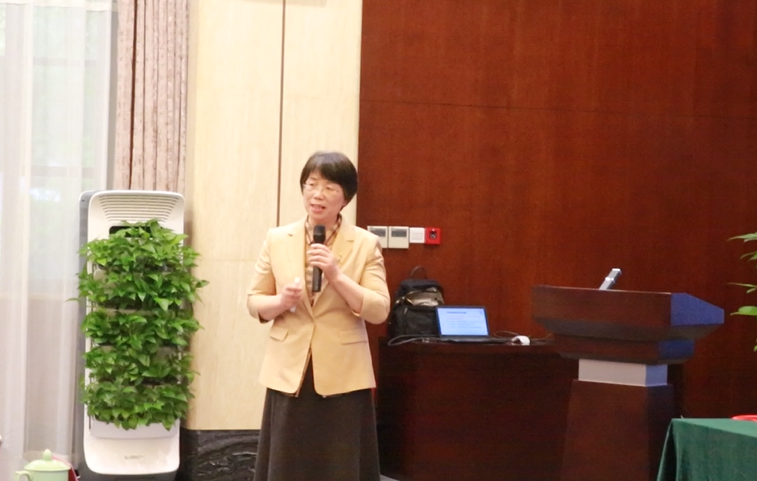 有关于前沿观茶, 历时八年,龙井茶国家标准样品今天正式发布!的相关内容