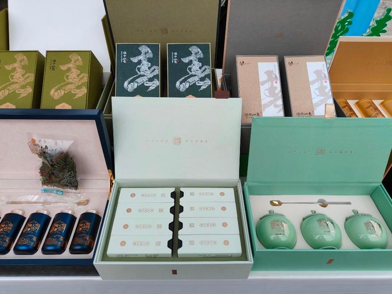 关于40名镇巴“高手”切磋“铁砂掌”的相关信息(10)