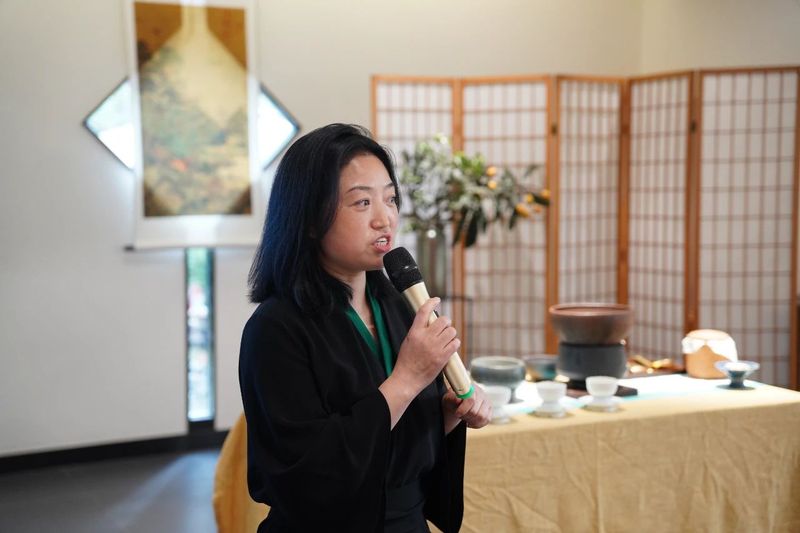 关于易解《茶经》活动四川站第一场在茶文化公园举行的内容(1)