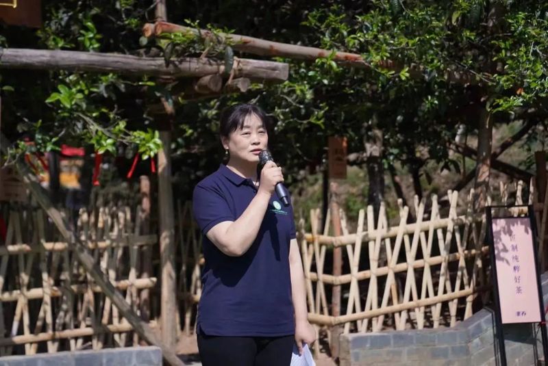 关于冰岛1485古茶园”开采仪式暨云南首家区块链技术与北斗卫星定位春茶质量保荐溯源启动仪式在双江县冰岛老寨举行的消息(4)